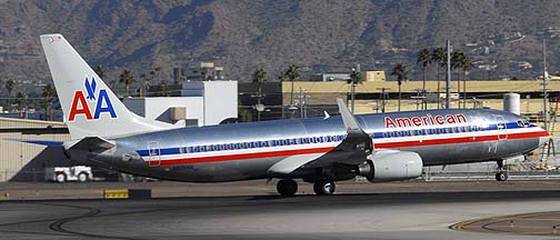 American Airlines Boeing 737-823 N808NN, November 10, 2010